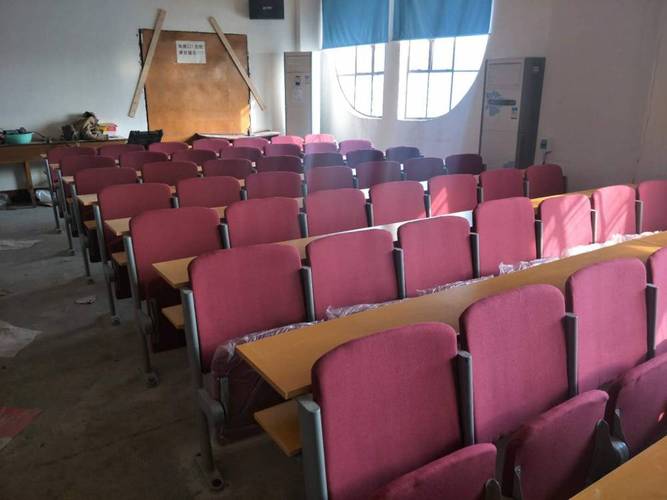 潍坊演播厅多人位座椅定制 众思创家具另生产各种校用家具欢迎咨询!